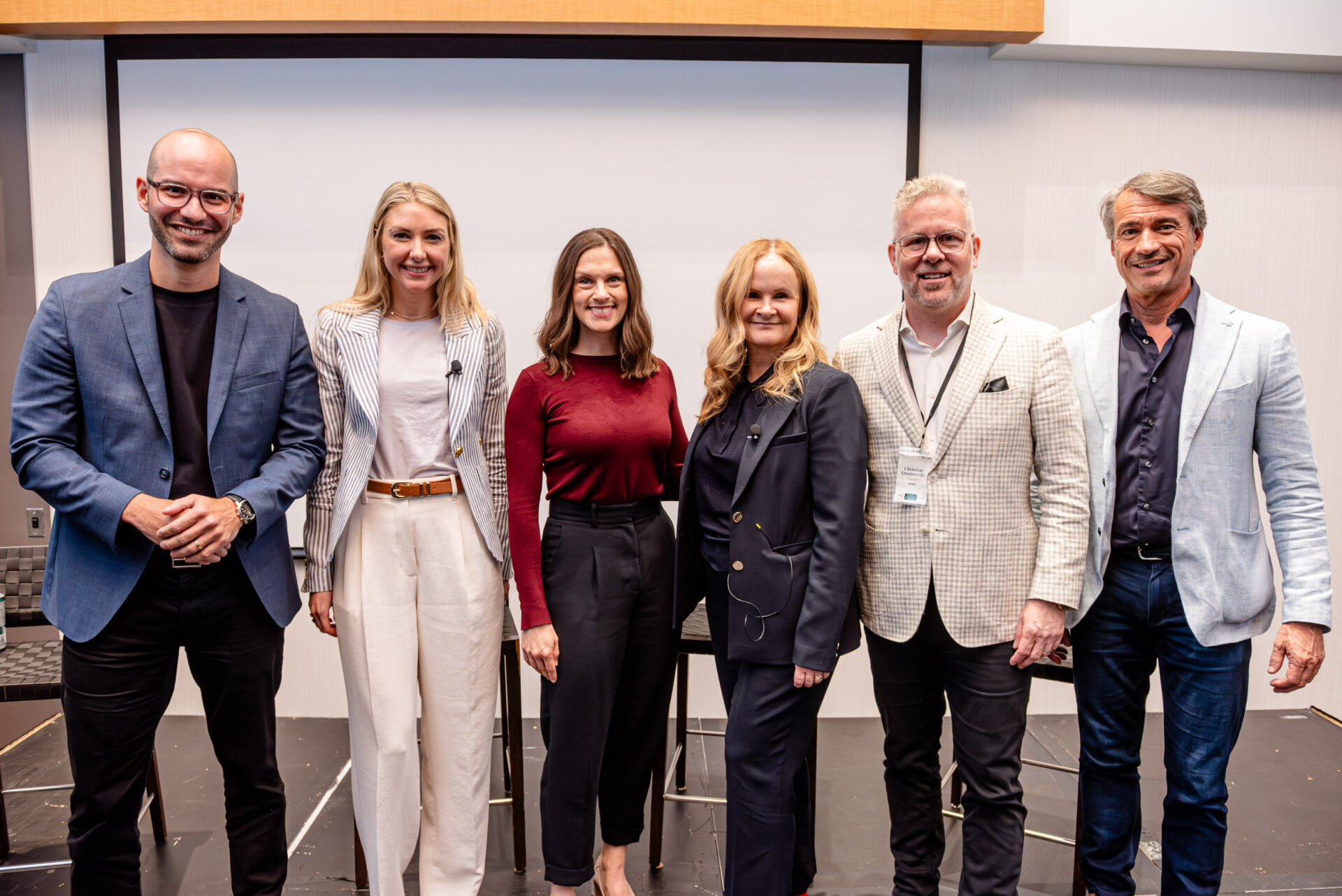 Group photo of Nuno Bamberg, Jessica Gale, Susan Krashinsky, Christina Litz, Christian Quenneville and Mario Lemieux.